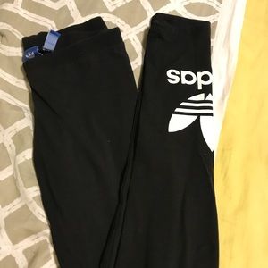 Adidas logo leggings